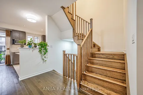 66 Massachusetts Lane, Markham, ON L6E 2C2