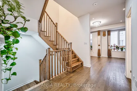 66 Massachusetts Lane, Markham, ON L6E 2C2