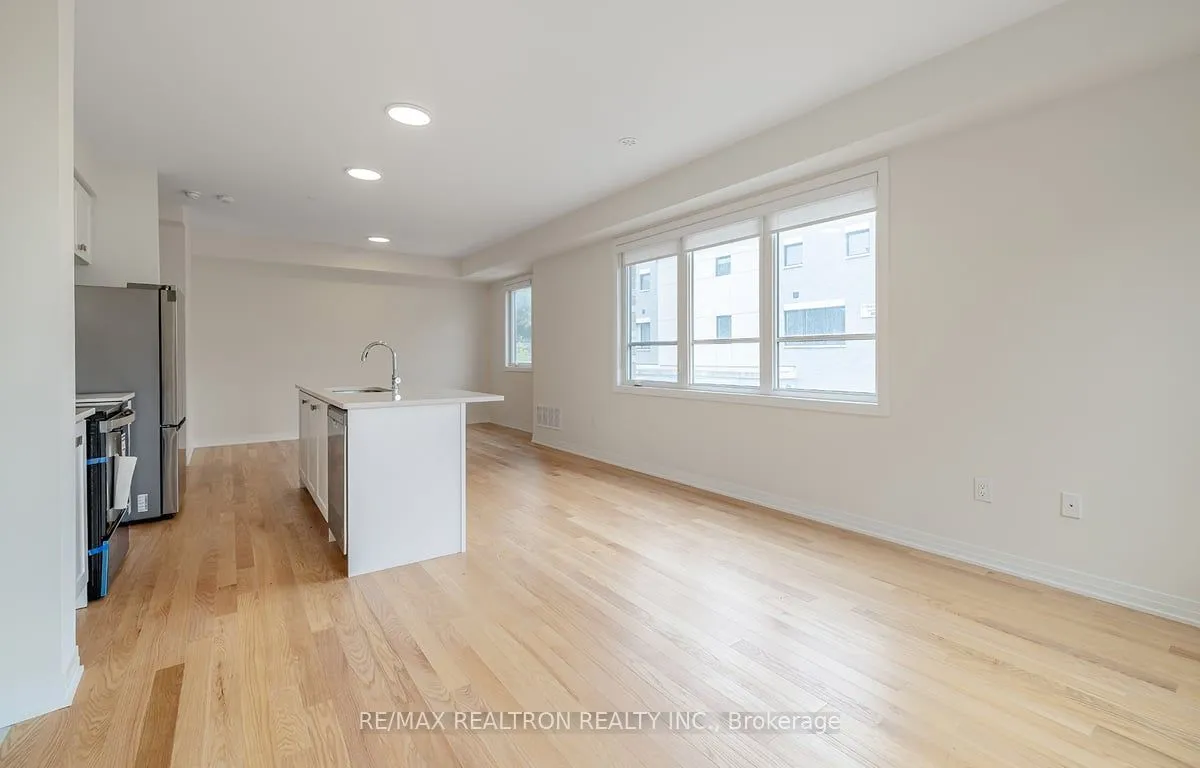 Condo Townhouse living room at 40 Baynes Way Bradford West Gwillimbury