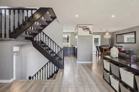 49 Annamaria Dr, Georgina, ON L4P 3H5