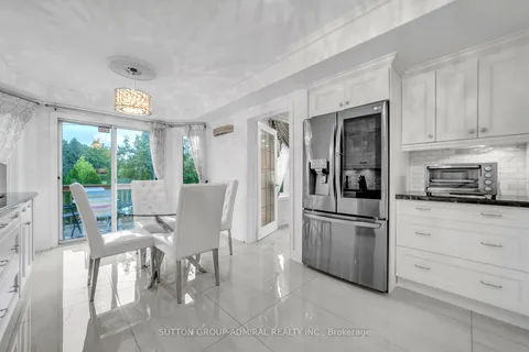 133 Arten Ave, Richmond Hill, ON L4C 9Y3