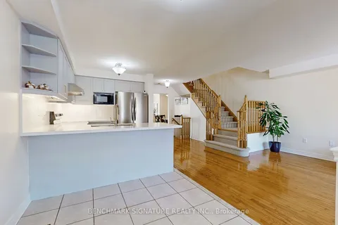 2030 Bur Oak Ave, Markham, ON L6E 1X6
