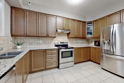 4 Church View Ave, Markham, ON L6C 0L6