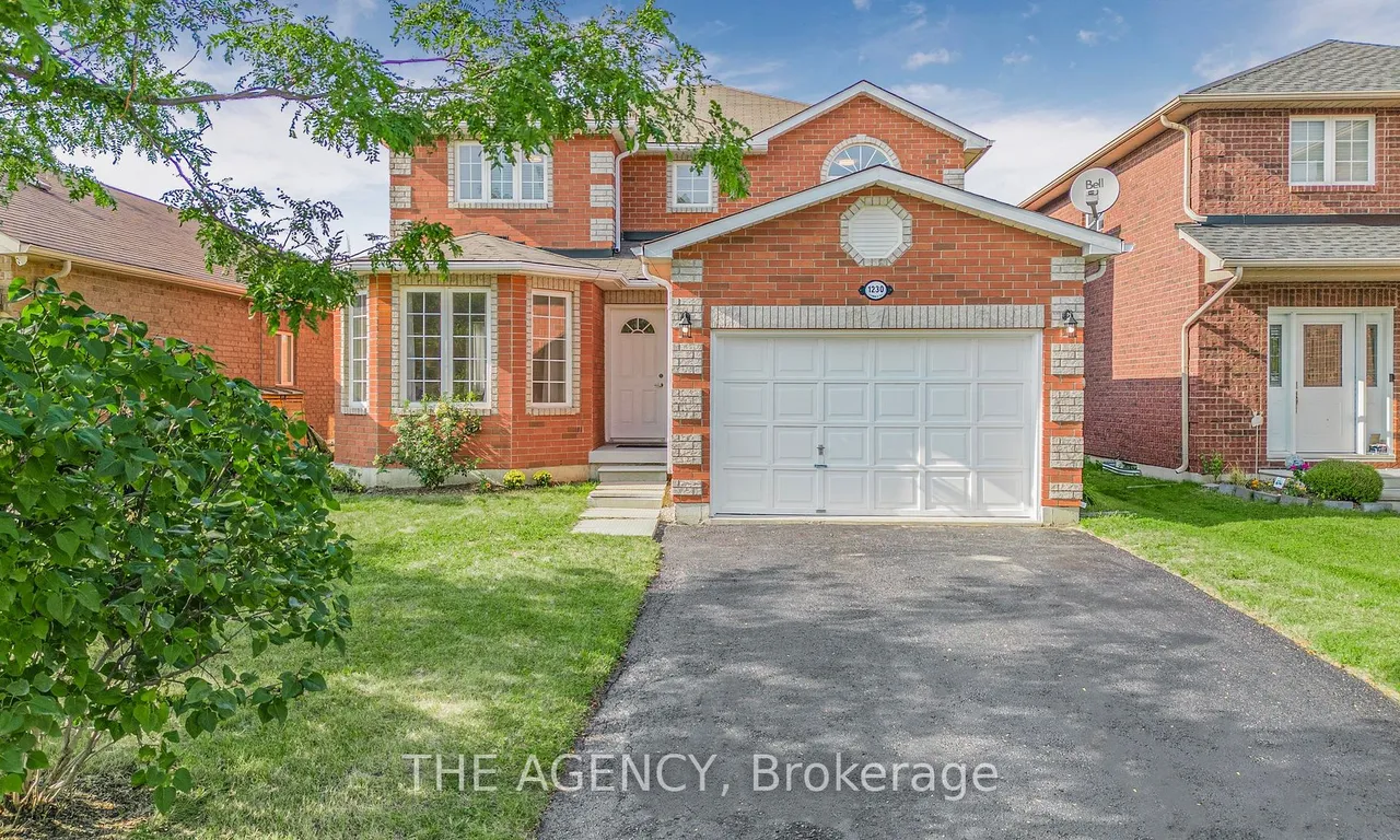 1230 Lowrie St, Innisfil, ON L9S 0E5