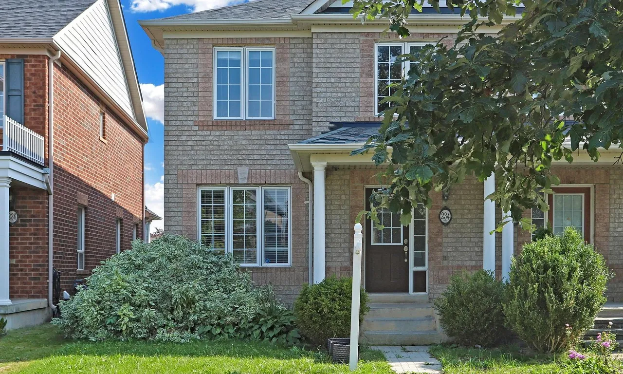 234 Gas Lamp Lane, Markham, ON L6B 1L7