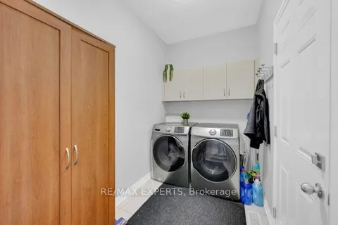 36 Donnan Dr, New Tecumseth, ON L0G 1W0