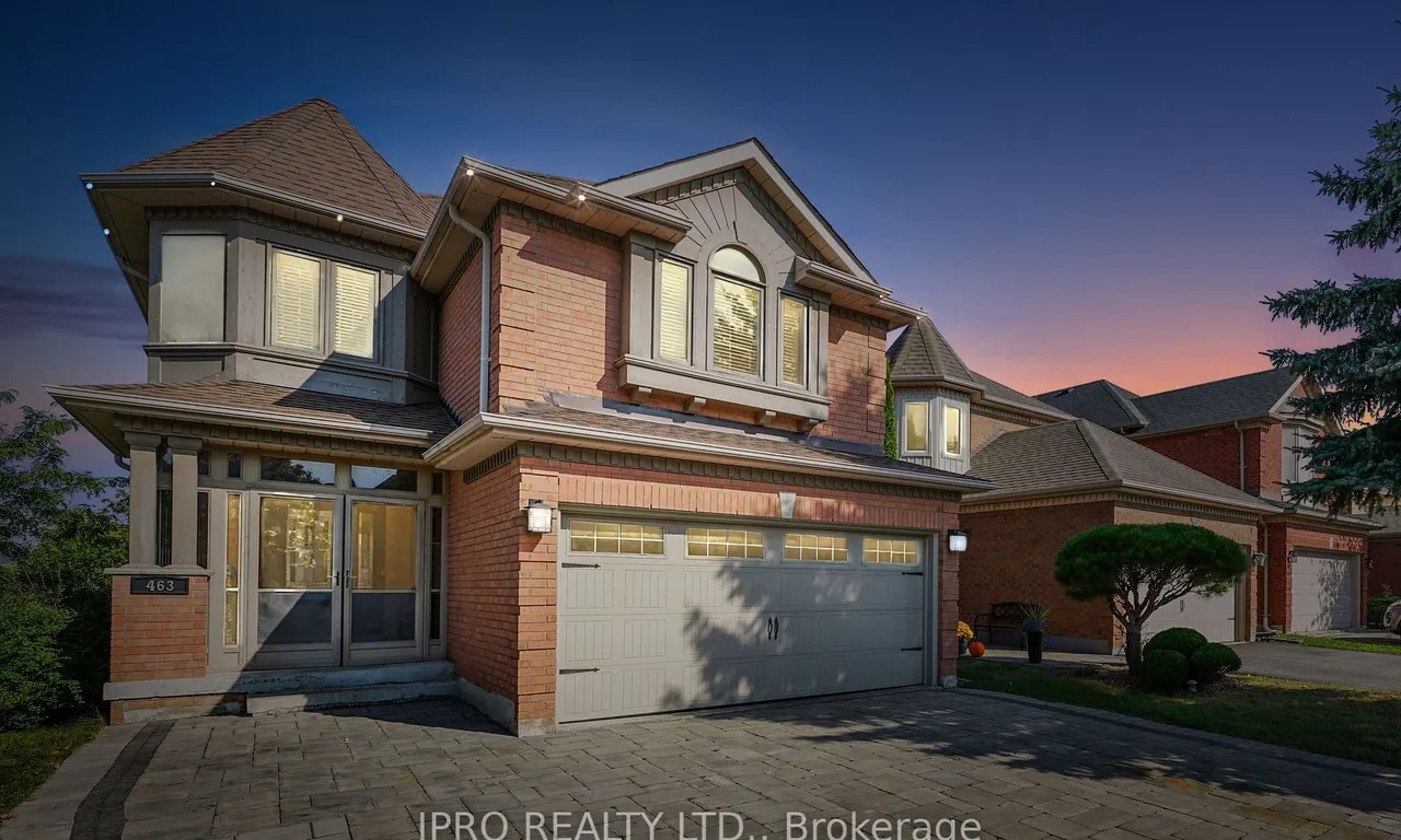 463 Hewitt Circ, Newmarket, ON L3X 2M1