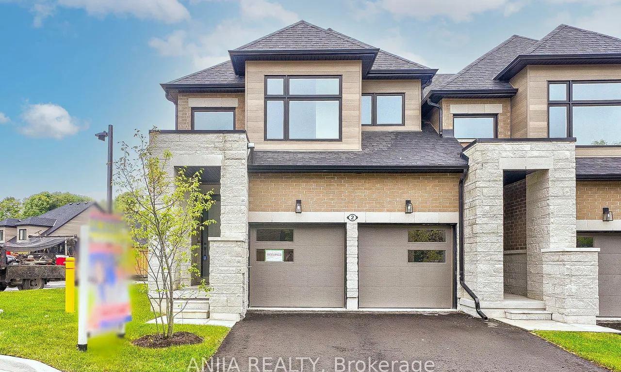 2 Lois Torrance Tr, Uxbridge, ON L9P 0R9