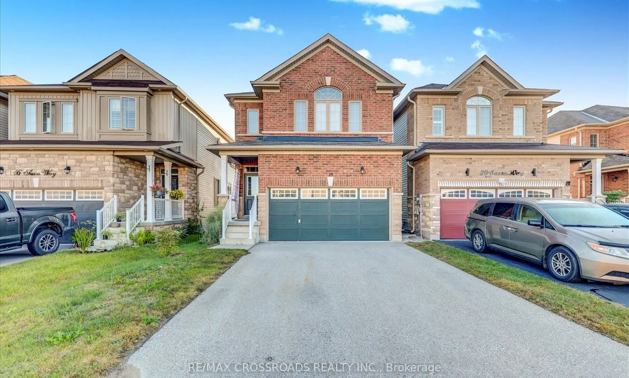 18 Sasco Way, Essa, ON L0B 1B4