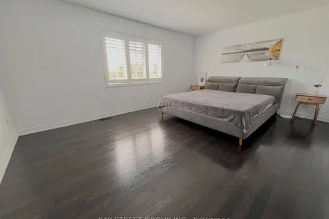 302 Hammersly Blvd, Markham, ON L6E 2C4