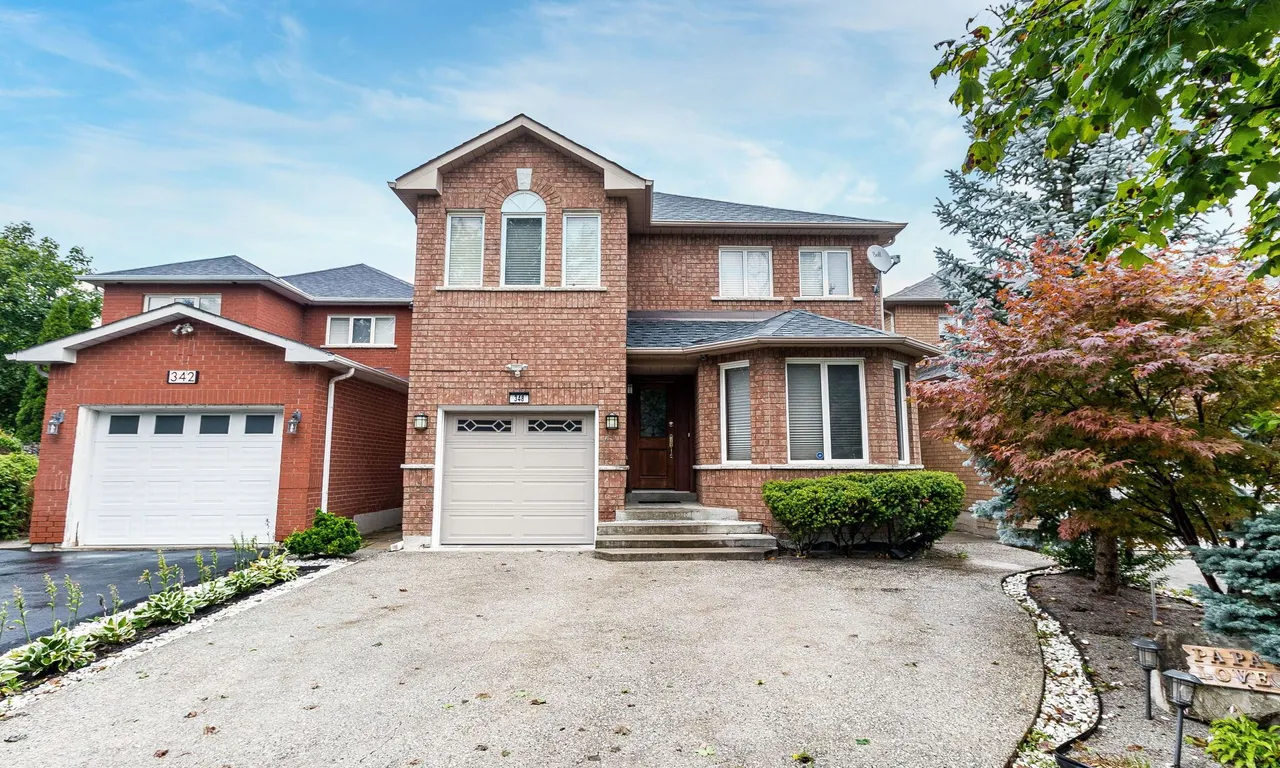 348 Royalpark Way, Vaughan, ON L4H 1K4