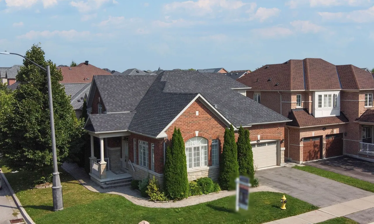 243 Via Campanile Rd, Vaughan, ON L4H 0N8