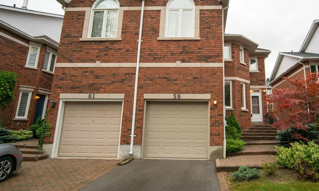 59 Brownstone Circ, Vaughan, ON L4J 7P8