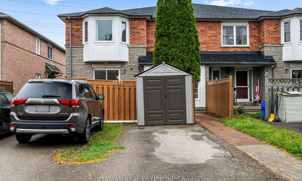 582 Pinder Ave, Newmarket, ON L3X 2A3