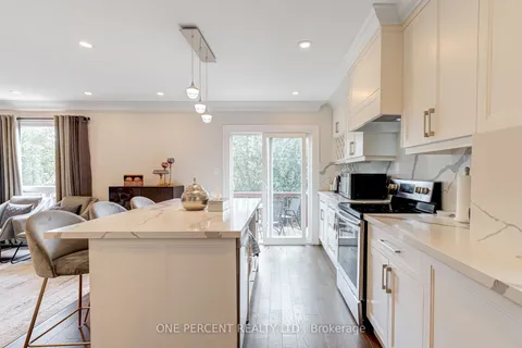 47 Don Head Village Blvd, Richmond Hill, ON L4C 7M7