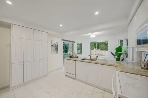 4 McPhail Crt, Markham, ON L3R 0C2