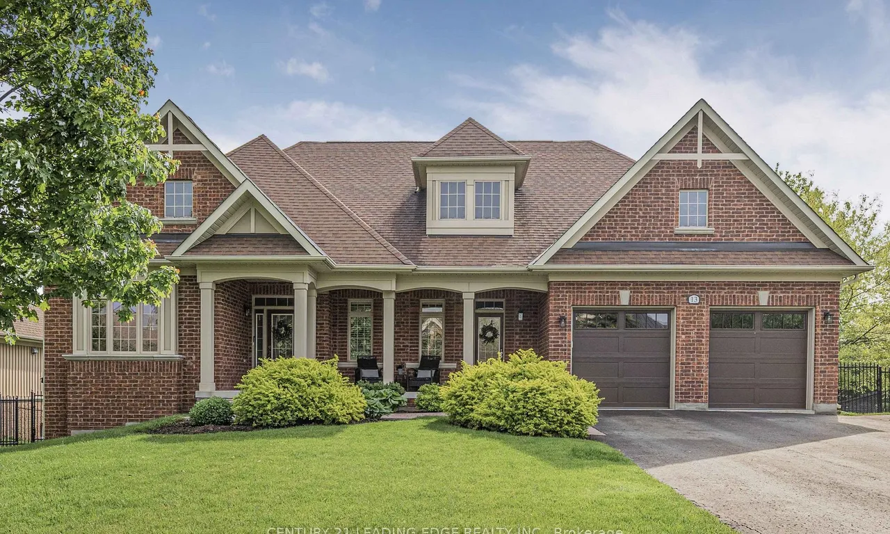 13 Forestgreen Dr, Uxbridge, ON L9P 0B8
