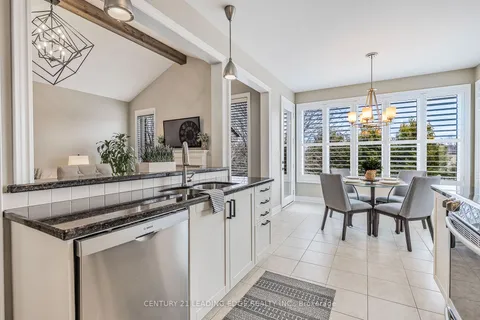 13 Forestgreen Dr, Uxbridge, ON L9P 0B8