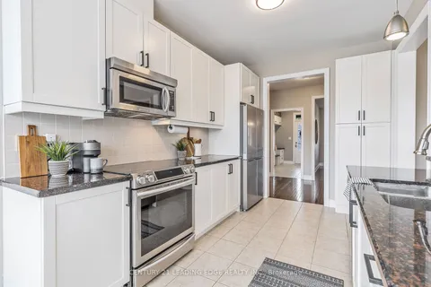 13 Forestgreen Dr, Uxbridge, ON L9P 0B8