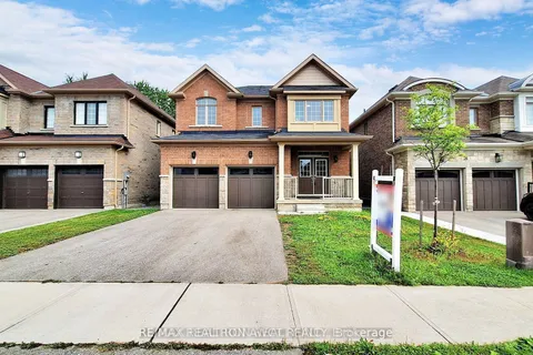 74 Robb Thompson Rd, East Gwillimbury, ON L0G 1M0