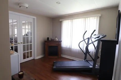 6 Yew Crt, Innisfil, ON L9S 1M9