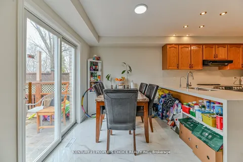 26 Rainbow Crt, Georgina, ON L4P 3Z6