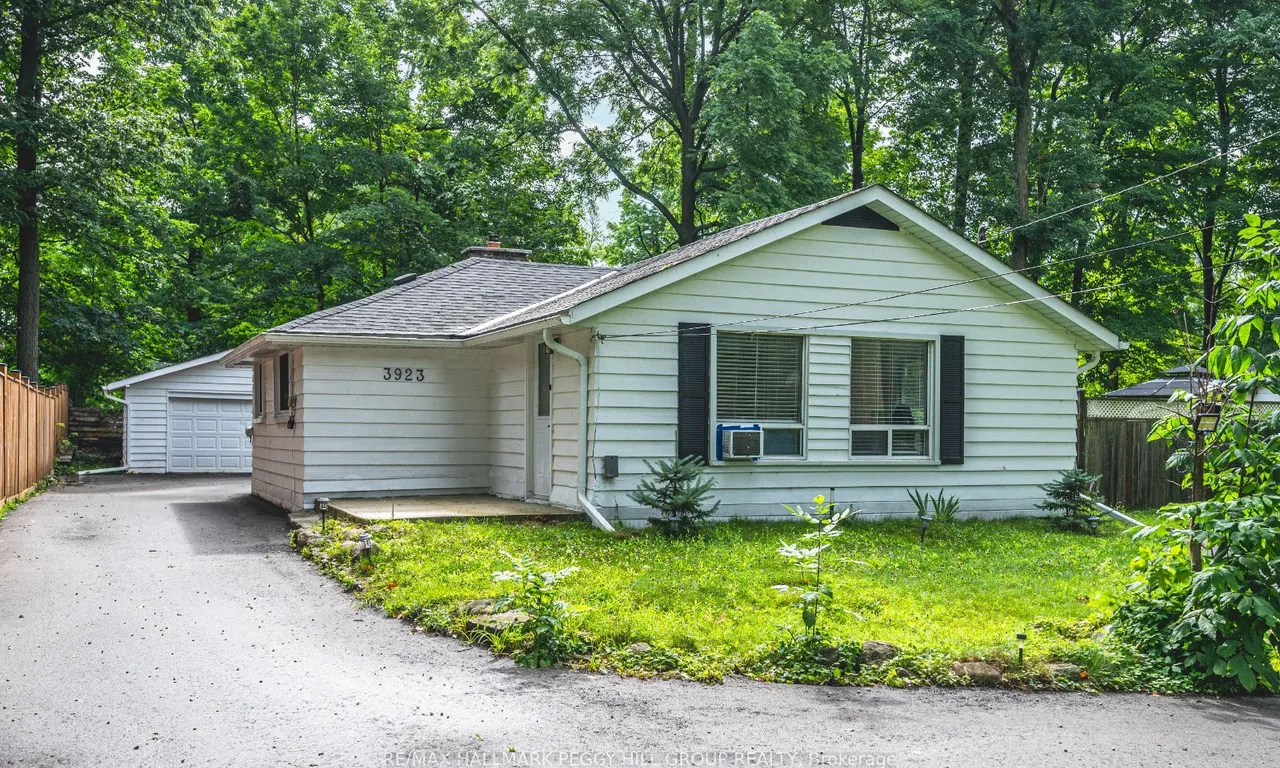 3923 Algonquin Ave, Innisfil, ON L9S 2M3