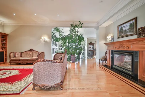 7 Longview Cres, Vaughan, ON L4H 1A7