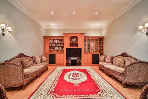 7 Longview Cres, Vaughan, ON L4H 1A7