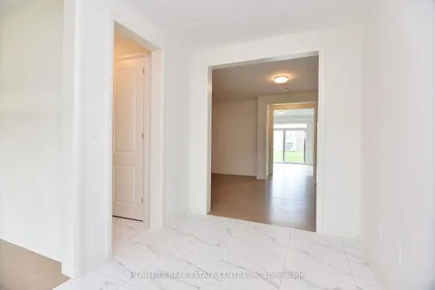 6 Primrose Hts, Adjala-Tosorontio, ON L0G 1W0