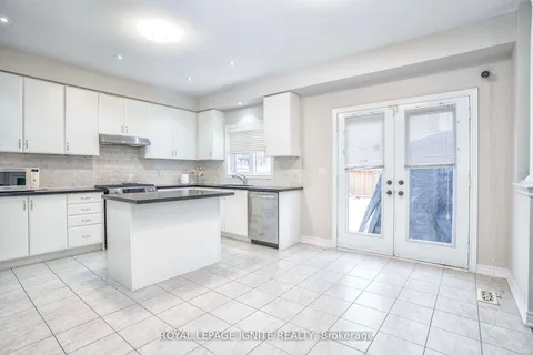 1382 Dallman St, Innisfil, ON L0L 1W0