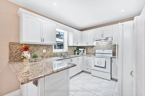 267 Avdell Ave, Vaughan, ON L4H 1H6