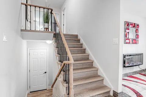 6 Cherry Hills Rd, Vaughan, ON L4K 1M4