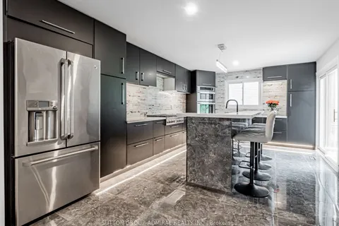 6 Cherry Hills Rd, Vaughan, ON L4K 1M4