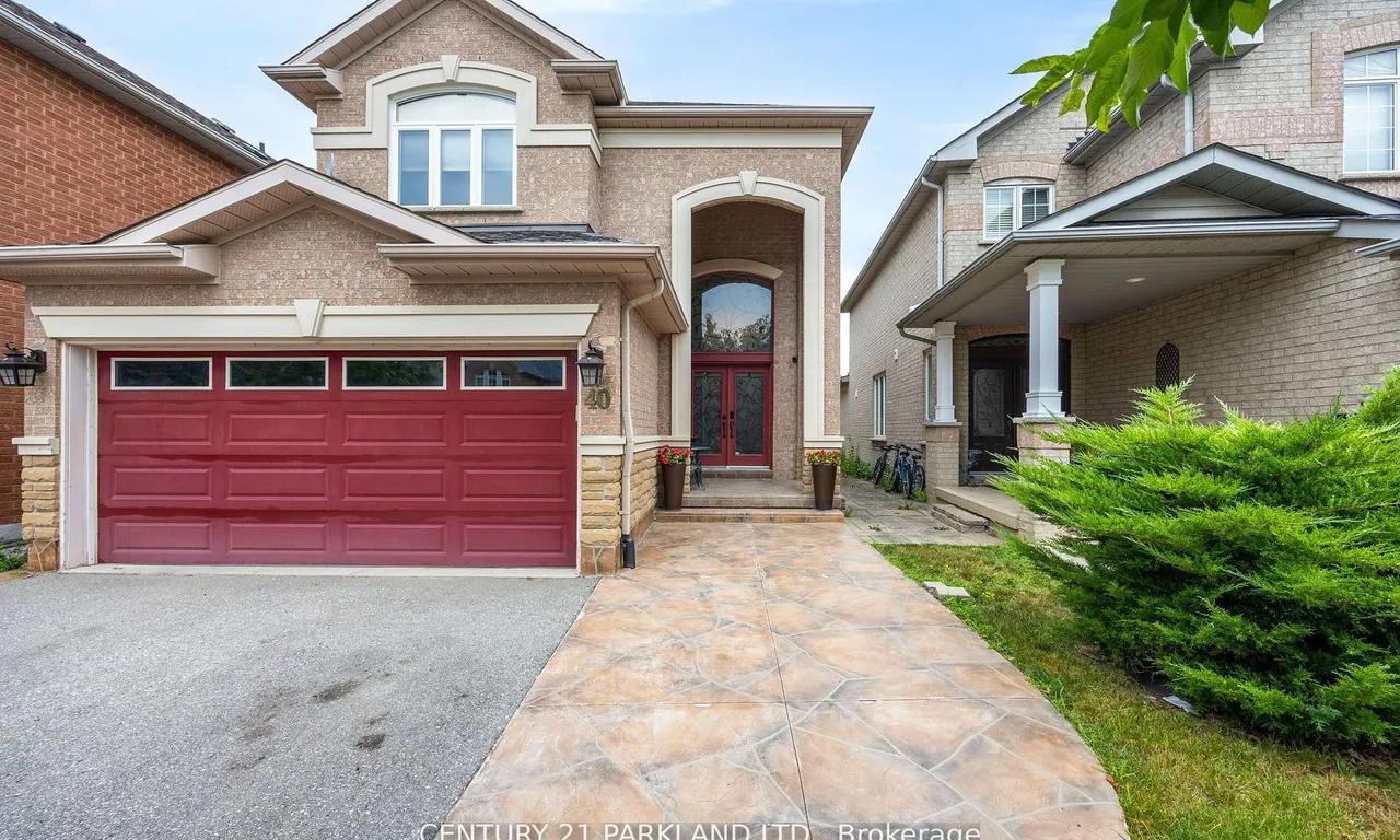 40 Lady Fern Dr, Markham, ON L3S 4C2