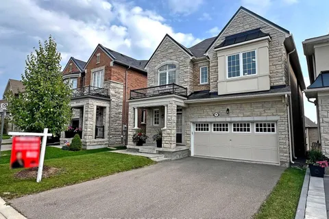 96 Thomas Phillips Dr, Aurora, ON L4G 0X5