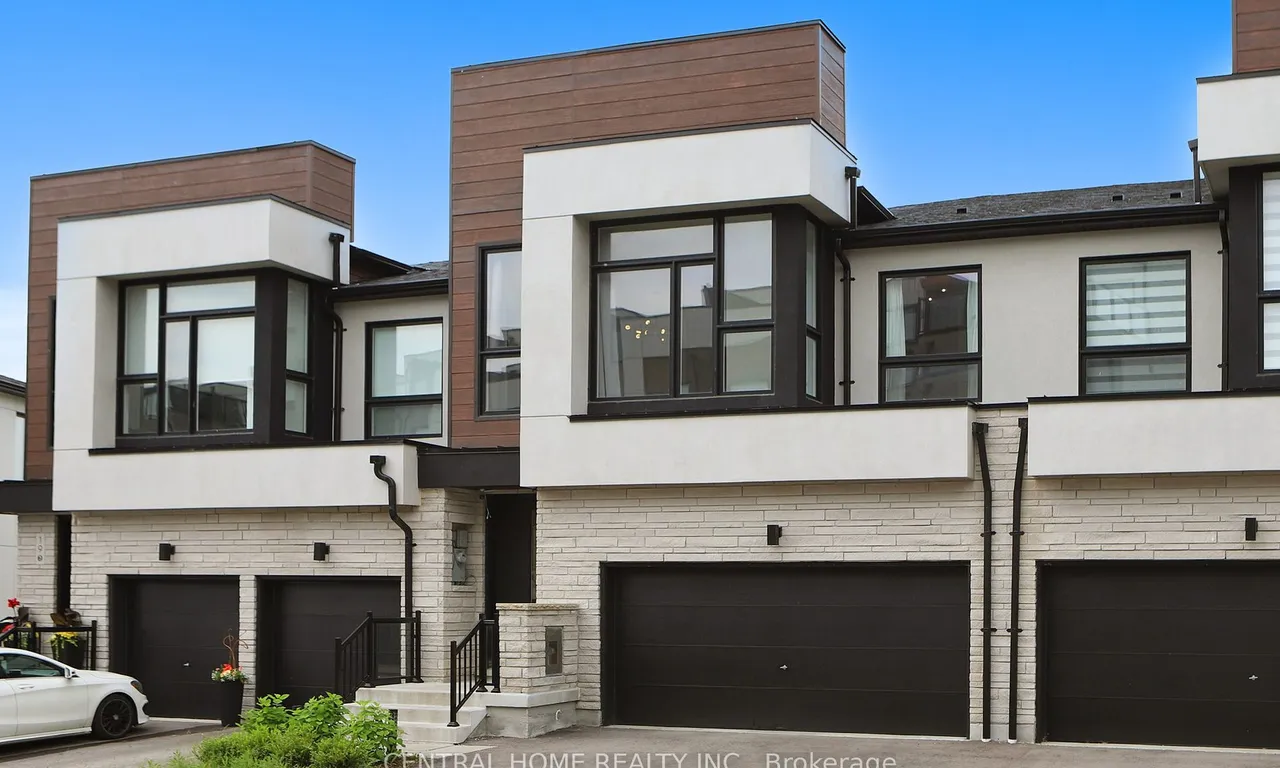 17 Knollview Lane, Richmond Hill, ON L4E 1H7