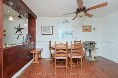 1071 Wood St, Innisfil, ON L0L 1R0