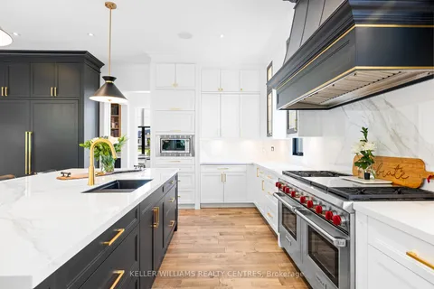 39 Orlin Chappel Crt, King, ON L7B 0P6