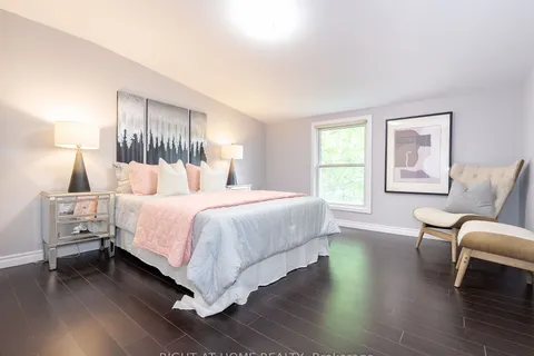 37 Morgans Rd, East Gwillimbury, ON L9N 0E7
