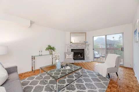 18 Westminster Dr, Richmond Hill, ON L4B 1P4