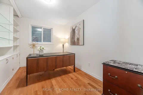 18 Westminster Dr, Richmond Hill, ON L4B 1P4