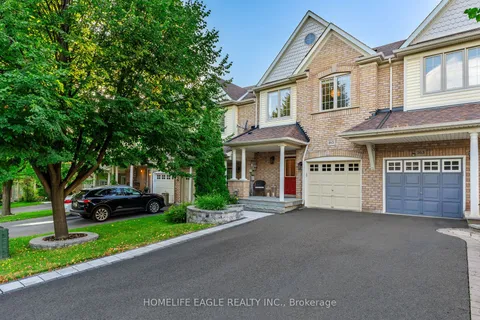 165 Hartford Cres, Newmarket, ON L3X 2Z4