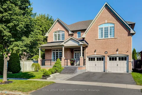 17 Rosena Lane, Uxbridge, ON L9P 1X7