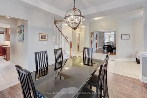 17 Rosena Lane, Uxbridge, ON L9P 1X7