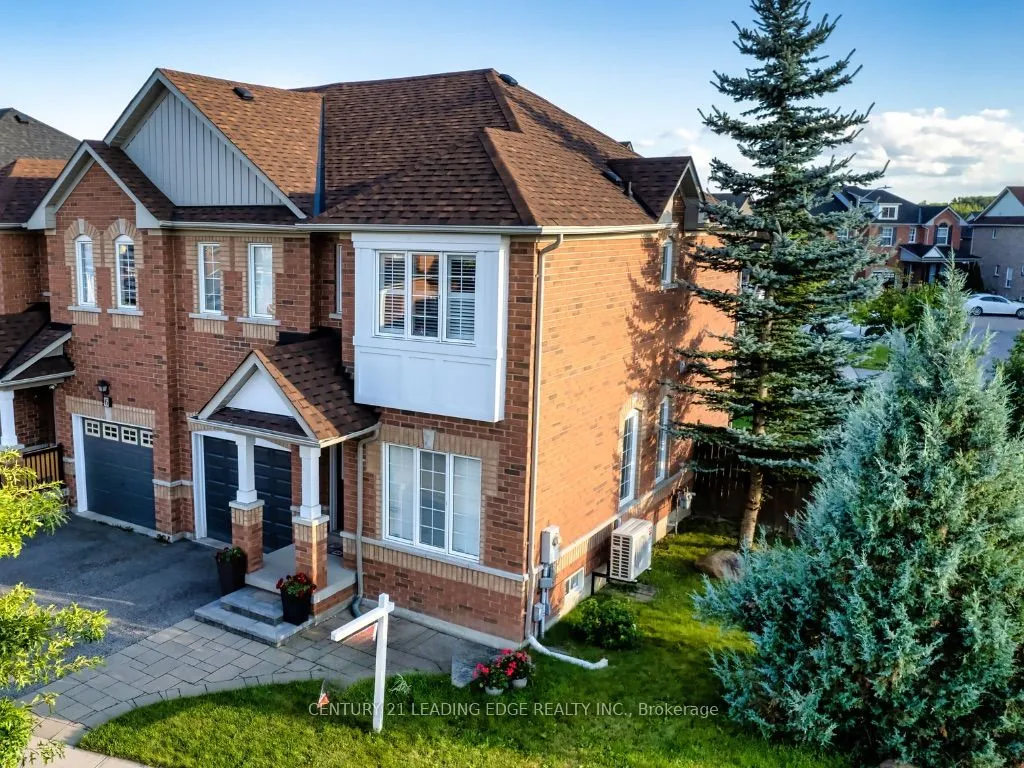 2 Barnwood Dr, Richmond Hill, ON L4E 5A4
