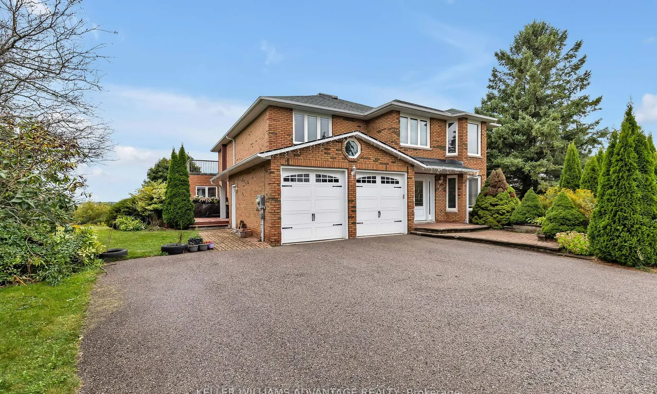 33 Hi View Dr, East Gwillimbury, ON L0G 1M0