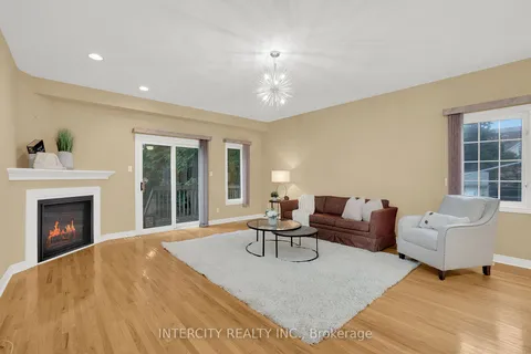 59 Hunt Ave, Richmond Hill, ON L4C 4H1