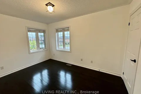 25 Aikenhead Ave, Richmond Hill, ON L4S 0A8