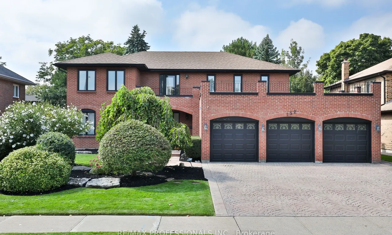 152 Charmaine Rd, Vaughan, ON L4L 1K2